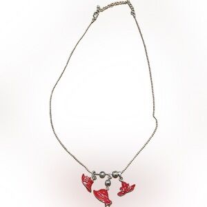 🍄New Vintage Elegant Red Hat Society Fashion 3 Charms Necklace Safety Clasp